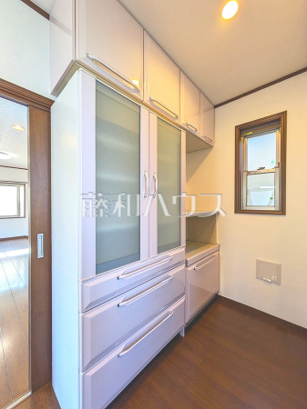 キッチン収納　【富士見市水谷東３丁目】