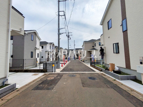 接道状況および現場風景　【東大和市狭山４丁目】