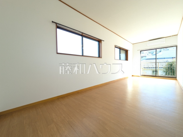 居室　【八王子市散田町３丁目】
