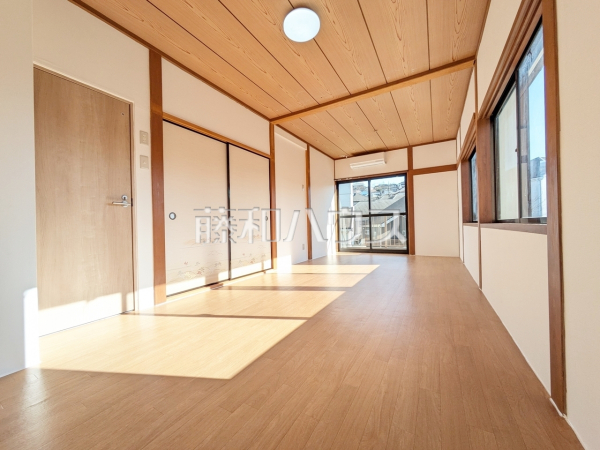 居室　【八王子市散田町３丁目】