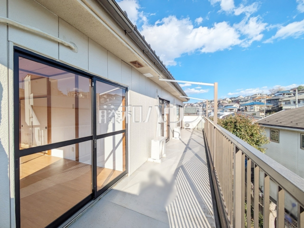 バルコニー　【八王子市散田町３丁目】