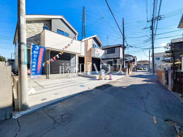 接道状況および現場風景 【所沢市上新井4丁目】 物件の事、諸費用の事など、小さな疑問もお気軽にご連絡・ご相談下さい。 接道状況および現場風景 【所沢市上新井4丁目】 物件の事、諸費用の事など、小さな疑問もお気軽にご連絡・ご相談下さい。