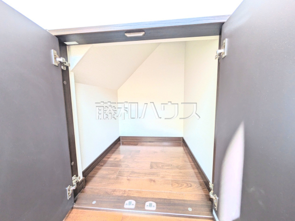 収納　【東大和市中央４丁目】