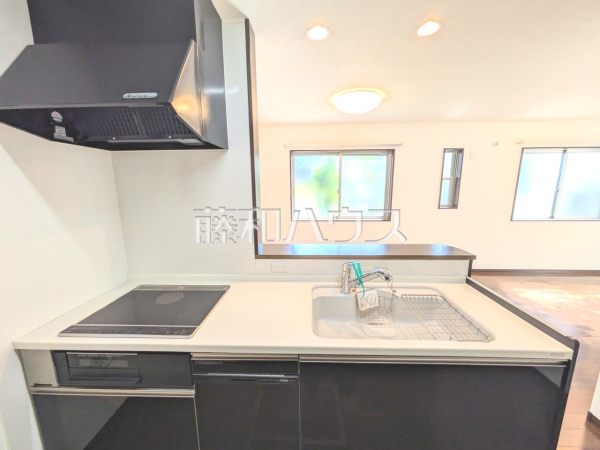 キッチン　【東大和市中央４丁目】