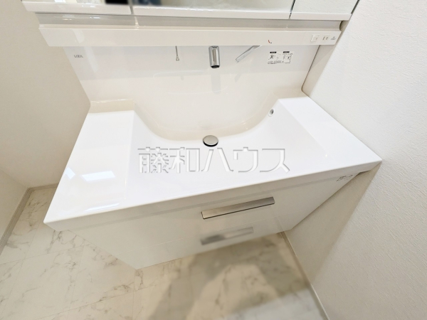 洗面台　【西東京市南町４丁目】