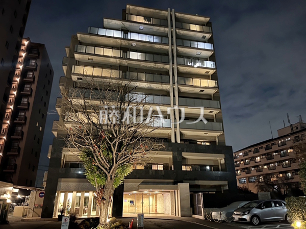 ≪外観≫ 大切なご家族の一員であるペットと一緒に暮らせるマンション！（細則有） 　【アデニウム府中白糸台】