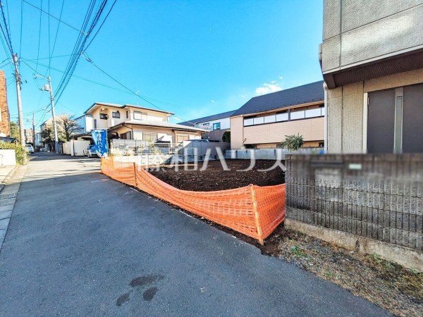 接道状況および現場風景　【世田谷区松原４丁目】