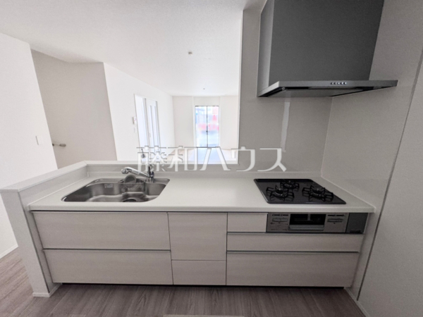 A号棟　キッチン　【沖縄市東１丁目】