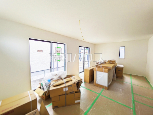 A号棟　リビング(施工中)　【小金井市桜町２丁目】