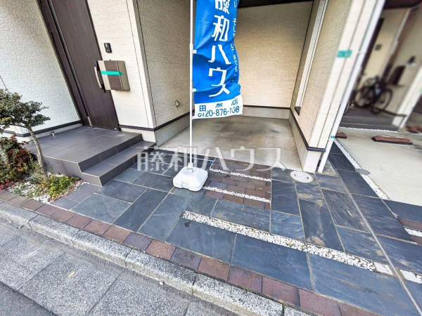 カースペース　【西東京市新町５丁目】 周辺環境はもちろん、日当たりや設備仕様など、実際に行ってみないと分からないことも多くございます。営業担当がご案内いたしますので、お気軽にお問い合わせください。 