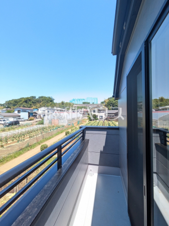 1号棟　バルコニー　【八王子市小比企町】