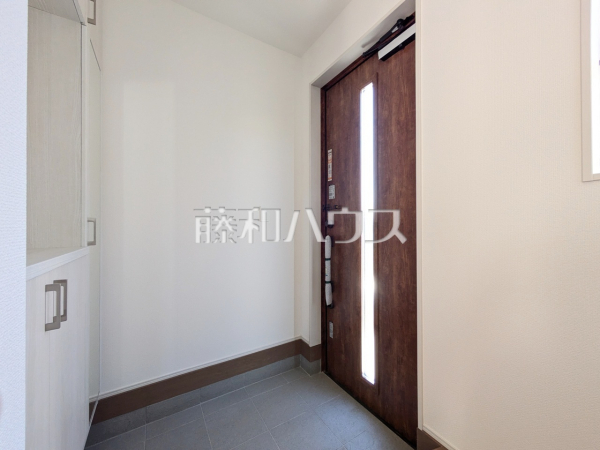 玄関ホール　【小平市花小金井５丁目】