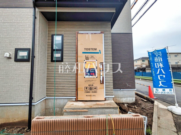 玄関　【小平市花小金井５丁目】