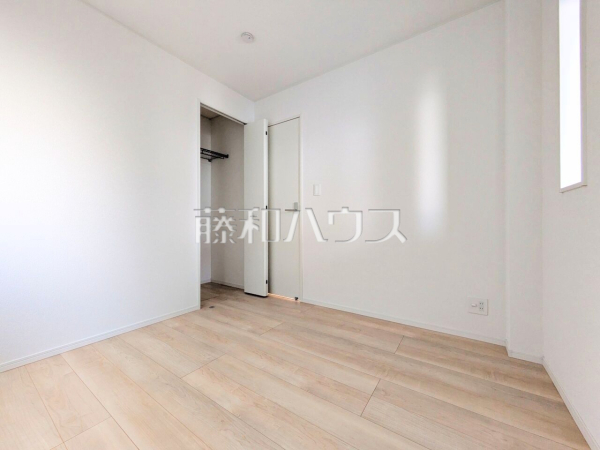 納戸　【新座市野寺２丁目】