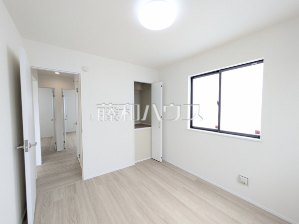 A号棟　居室　【八重瀬町字具志頭】