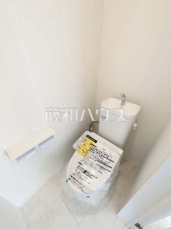 A号棟　トイレ　【八重瀬町字具志頭】