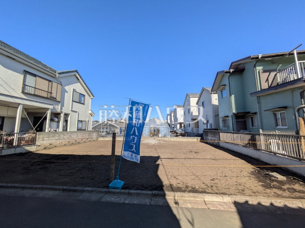 建築条件はございませんので、ライフスタイルに合わせた自由なマイホームづくりが可能です。　【三鷹市大沢１丁目】