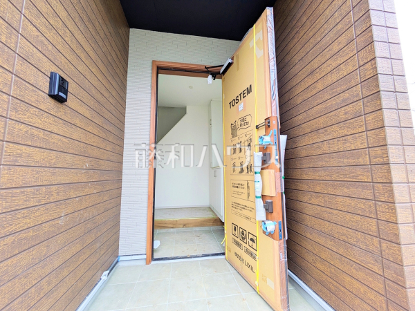 玄関　【福岡市南区井尻５丁目】