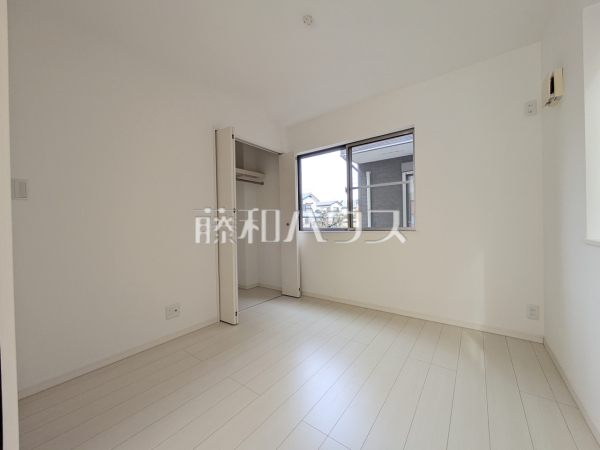 居室　【日野市多摩平７丁目】