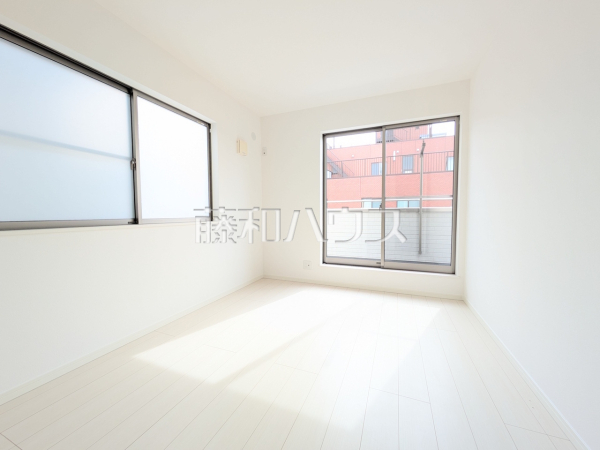 居室　【日野市多摩平７丁目】