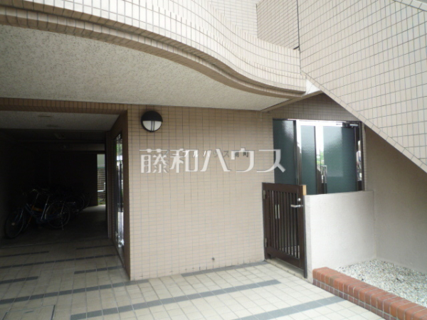 エントランス　【ノーブルハウス関町】