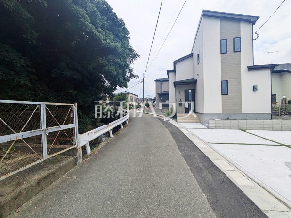 接道状況および現場風景　【福岡市西区今宿東３丁目】
