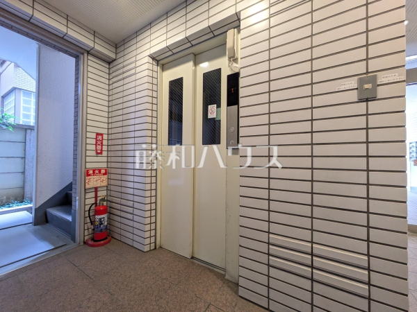 エレベーターホール　【マートルコート杉並方南町】