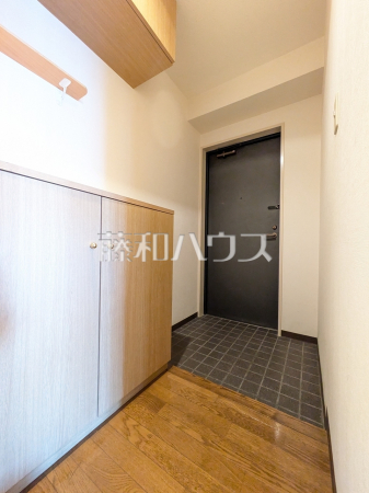 玄関ホール　【マートルコート杉並方南町】