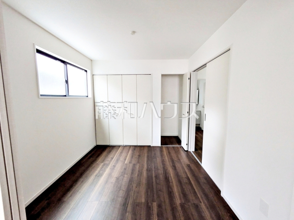 4号棟　居室　【福岡市南区西長住２丁目】