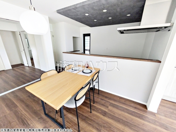 4号棟　ダイニング　【福岡市南区西長住２丁目】