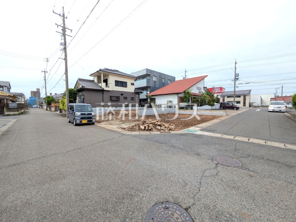 接道状況および現場風景　【小牧市中央３丁目】