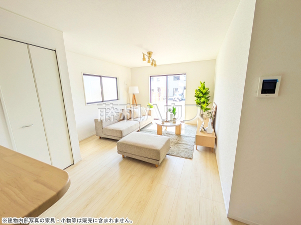 2号棟　リビング　【春日井市如意申町２丁目】