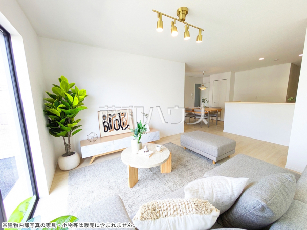 2号棟　リビング　【春日井市如意申町２丁目】