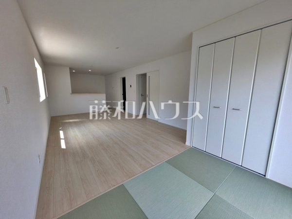 4号棟　リビング　【春日井市如意申町２丁目】