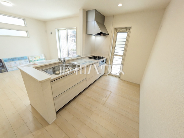 1号棟　キッチン　【八王子市寺田町】