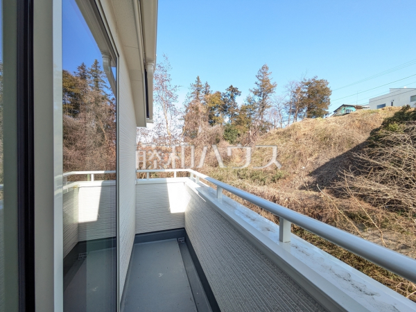 2号棟　洋室7帖側バルコニー　【八王子市寺田町】