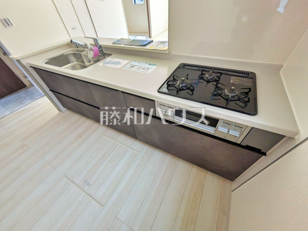 1号棟　キッチン　【八王子市中野上町３丁目】