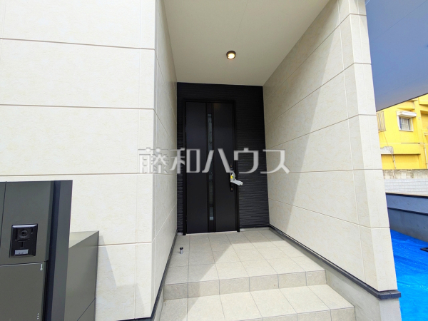 玄関　【西東京市田無町１丁目】