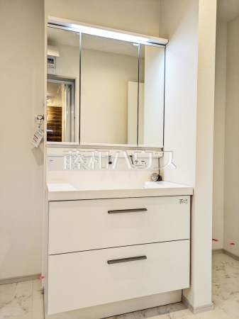 洗面室　【西東京市田無町１丁目】