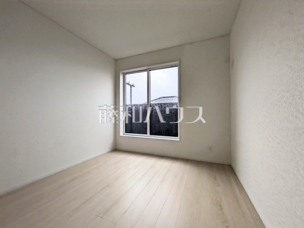 1号棟　居室　【三鷹市中原４丁目】