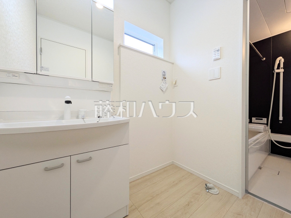 1号棟　洗面室　【三鷹市中原４丁目】