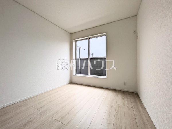 2号棟　居室　【三鷹市中原４丁目】