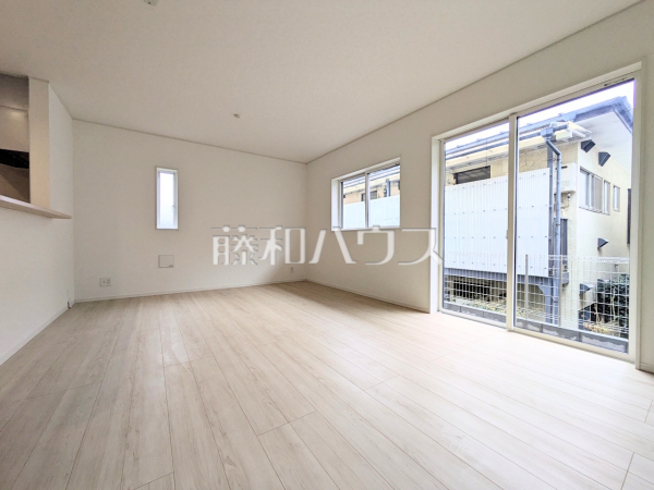 2号棟　リビング　【三鷹市中原４丁目】