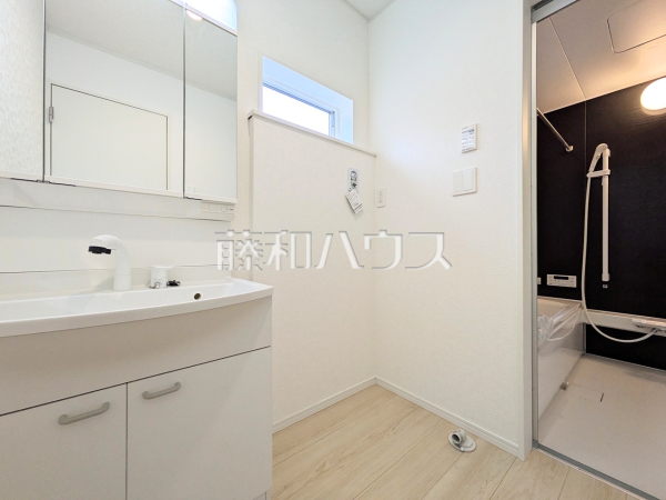 2号棟　洗面室　【三鷹市中原４丁目】