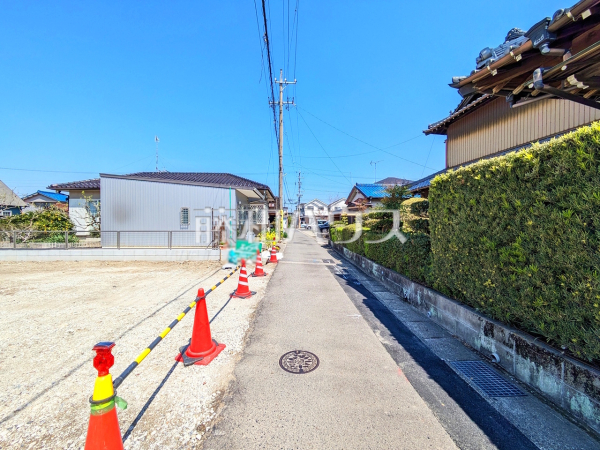 接道状況および現場風景　【小牧市久保一色南１丁目】