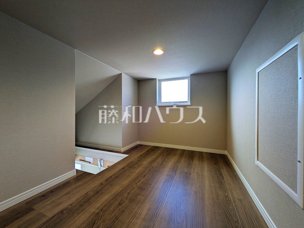 29号棟　小屋裏収納　【三鷹市野崎３丁目】