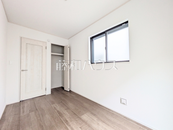 居室　【練馬区中村南１丁目】