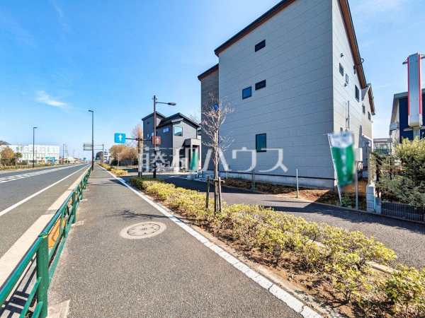 接道状況および現場風景 【西東京市北町5丁目】 物件の事、諸費用の事など、小さな疑問もお気軽にご連絡・ご相談下さい。 接道状況および現場風景 【西東京市北町5丁目】 物件の事、諸費用の事など、小さな疑問もお気軽にご連絡・ご相談下さい。