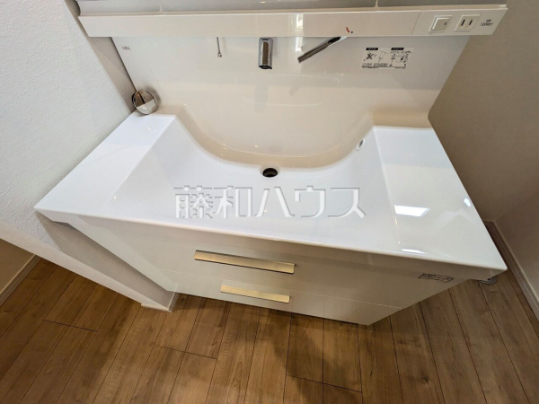 1号棟　洗面室　【西東京市向台町６丁目】