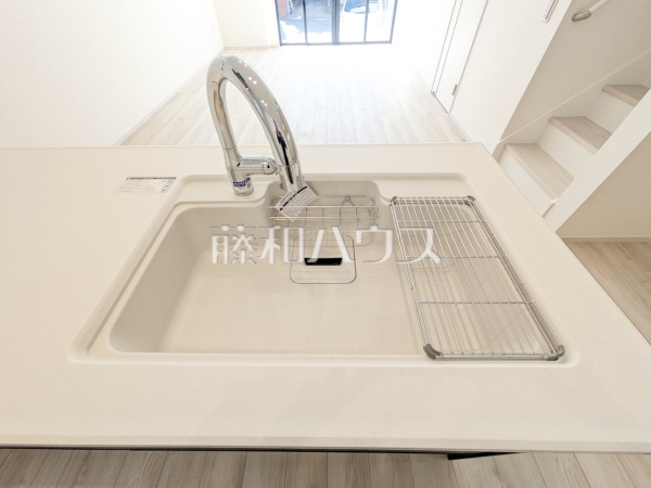 2号棟　一体型シンク・浄水器　【西東京市向台町６丁目】